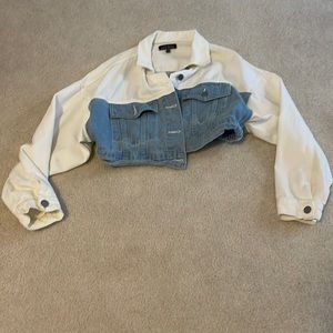 blue blush- white and blue cropped denim jacket size small